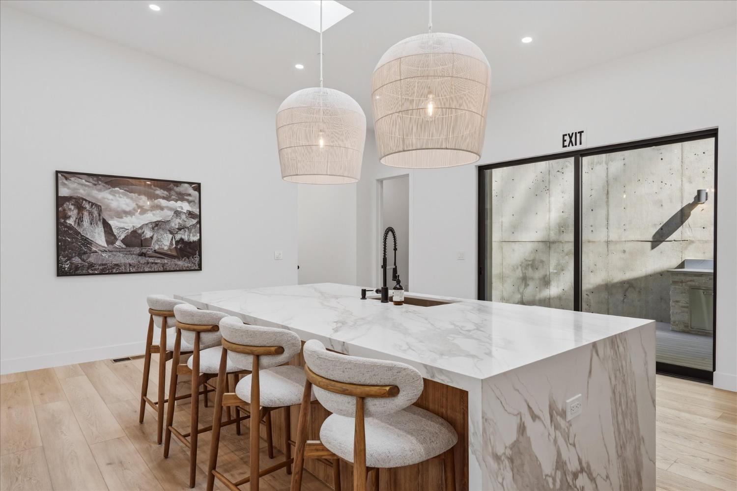 7175 Yosemite Park Way, Yosemite West, CA 95389