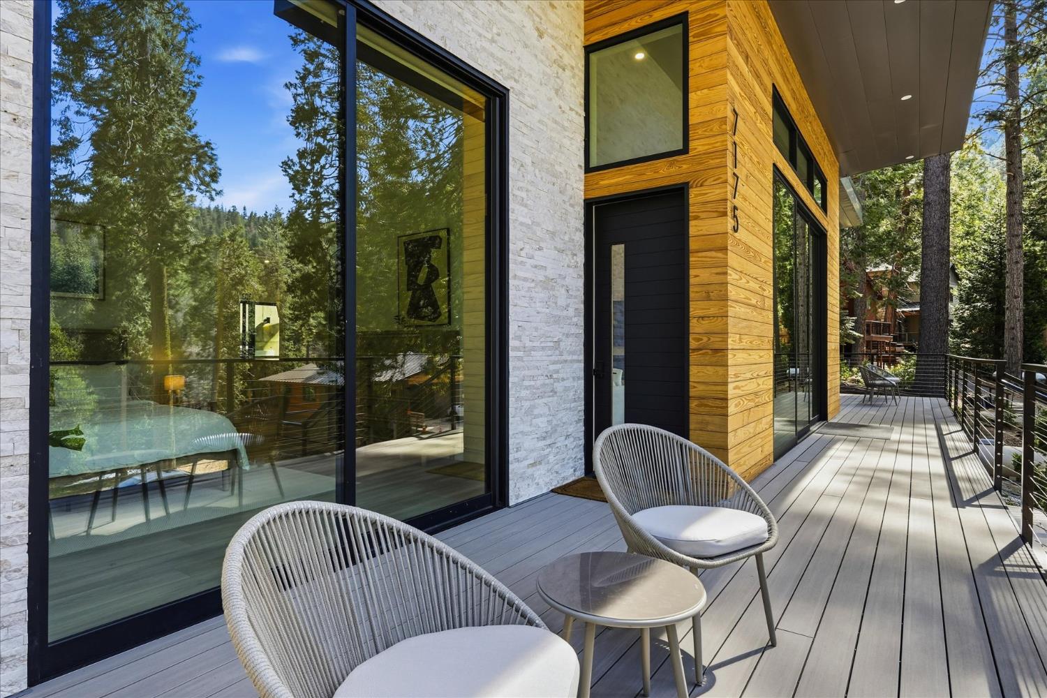 7175 Yosemite Park Way, Yosemite West, CA 95389