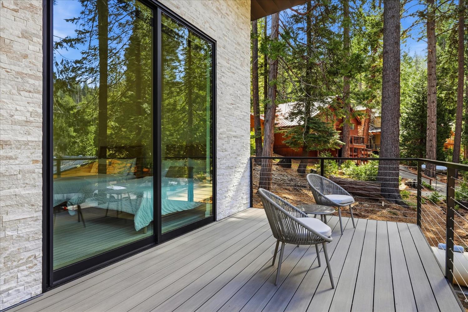 7175 Yosemite Park Way, Yosemite West, CA 95389