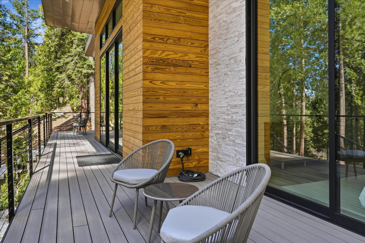 7175 Yosemite Park Way, Yosemite West, CA 95389