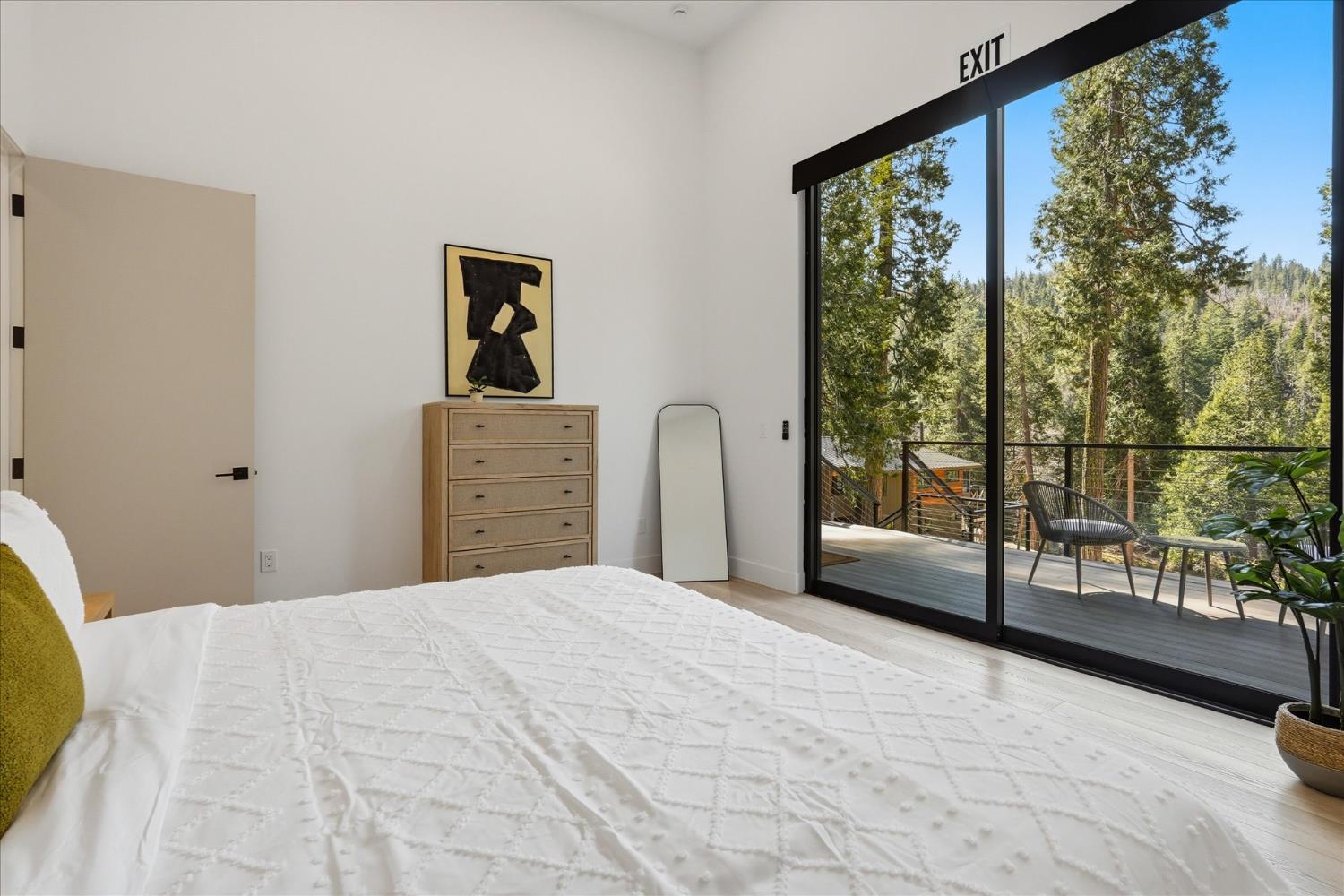 7175 Yosemite Park Way, Yosemite West, CA 95389