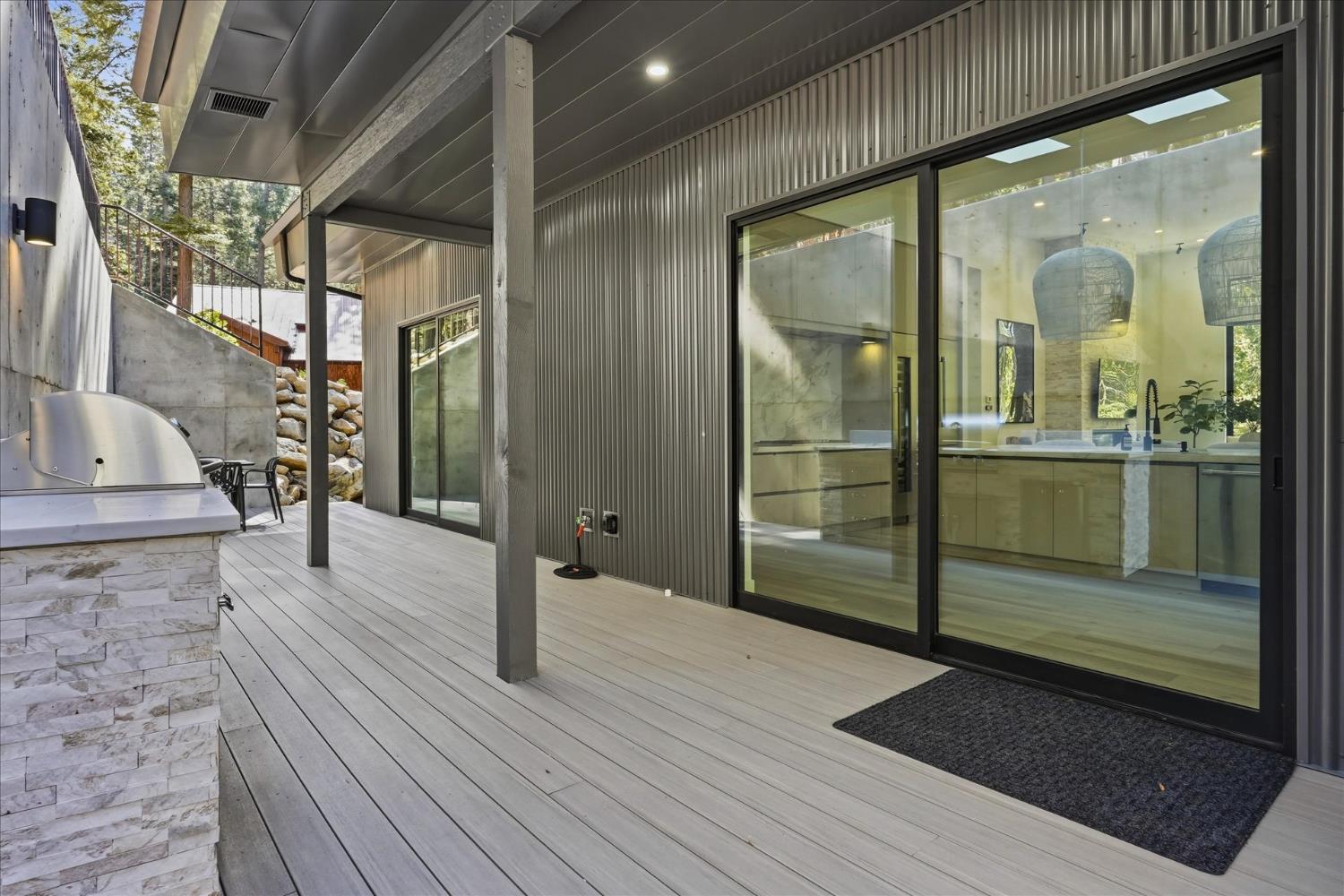 7175 Yosemite Park Way, Yosemite West, CA 95389