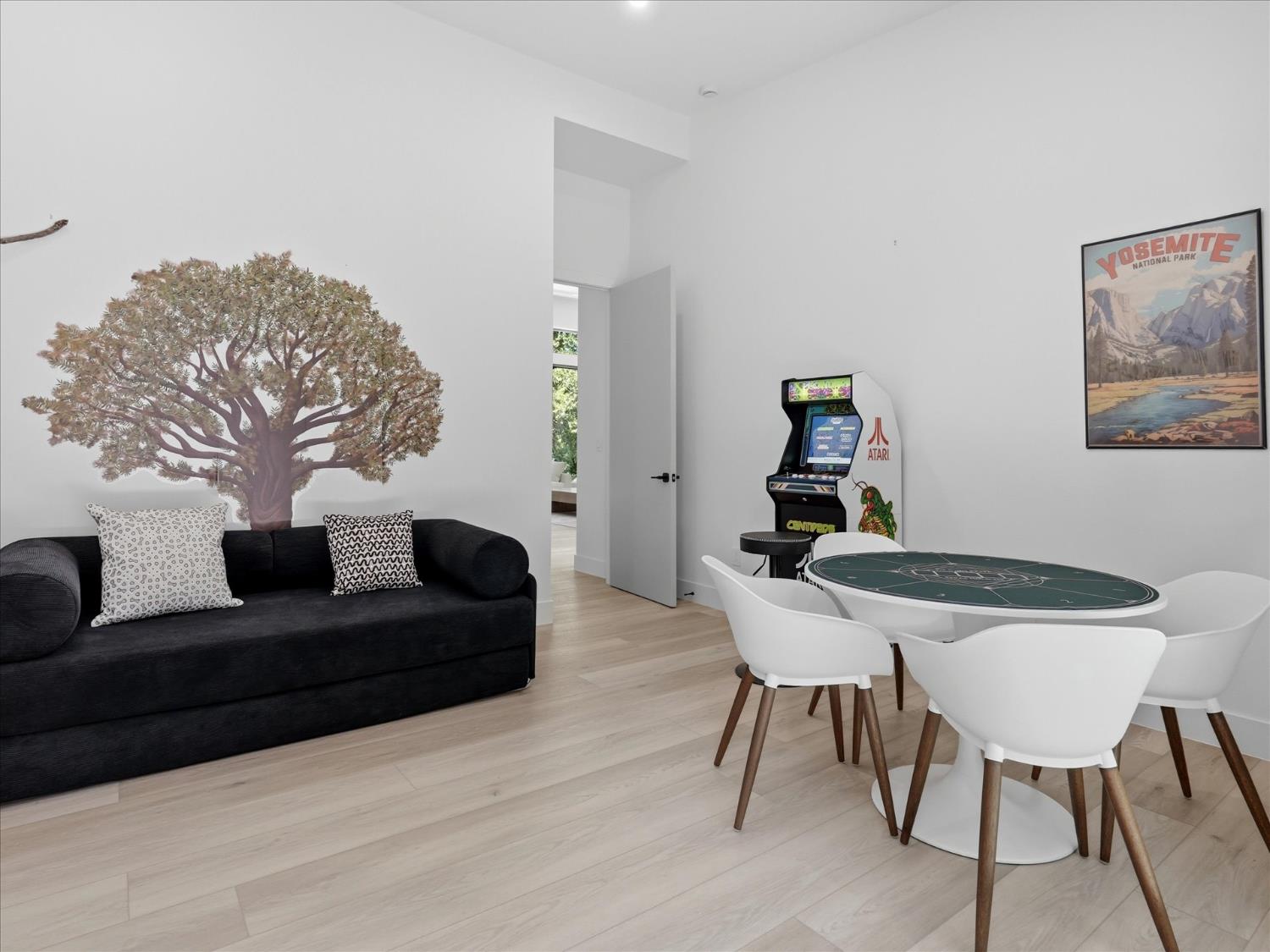 7175 Yosemite Park Way, Yosemite West, CA 95389