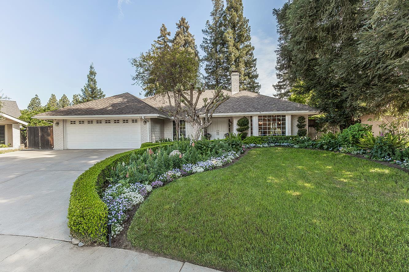 598 E Serena, Fresno, CA 93720