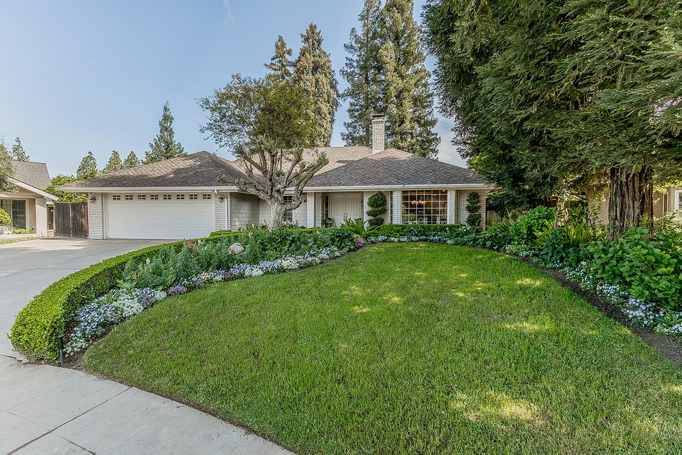 598 E Serena, Fresno, CA 93720