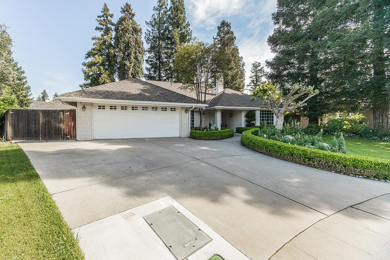 598 E Serena, Fresno, CA 93720