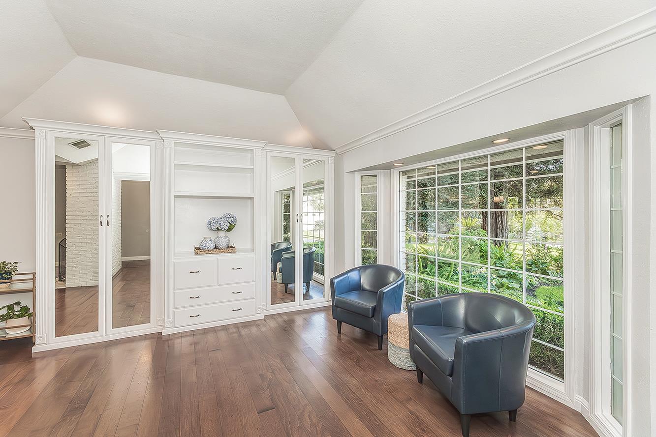 598 E Serena, Fresno, CA 93720