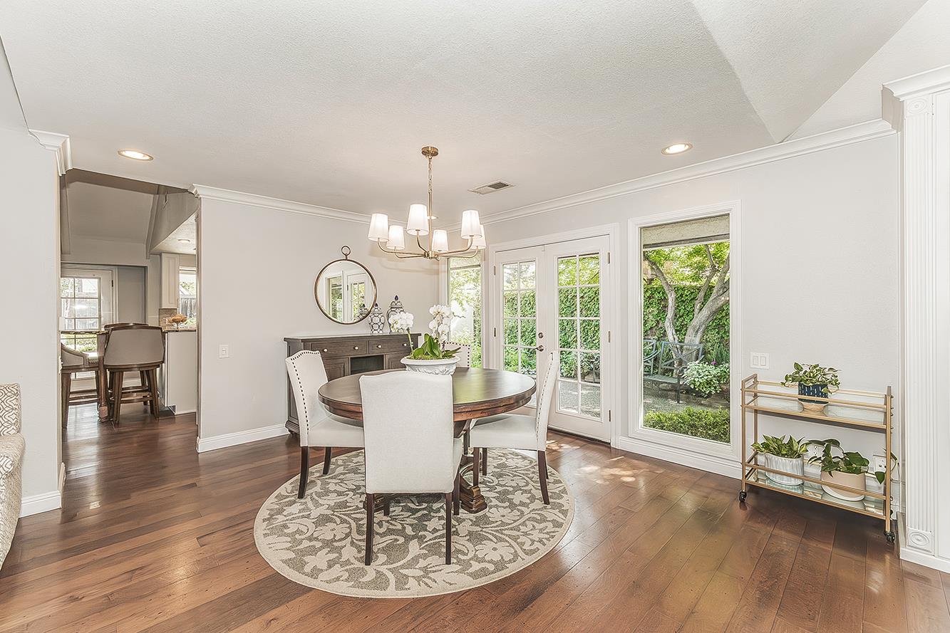 598 E Serena, Fresno, CA 93720