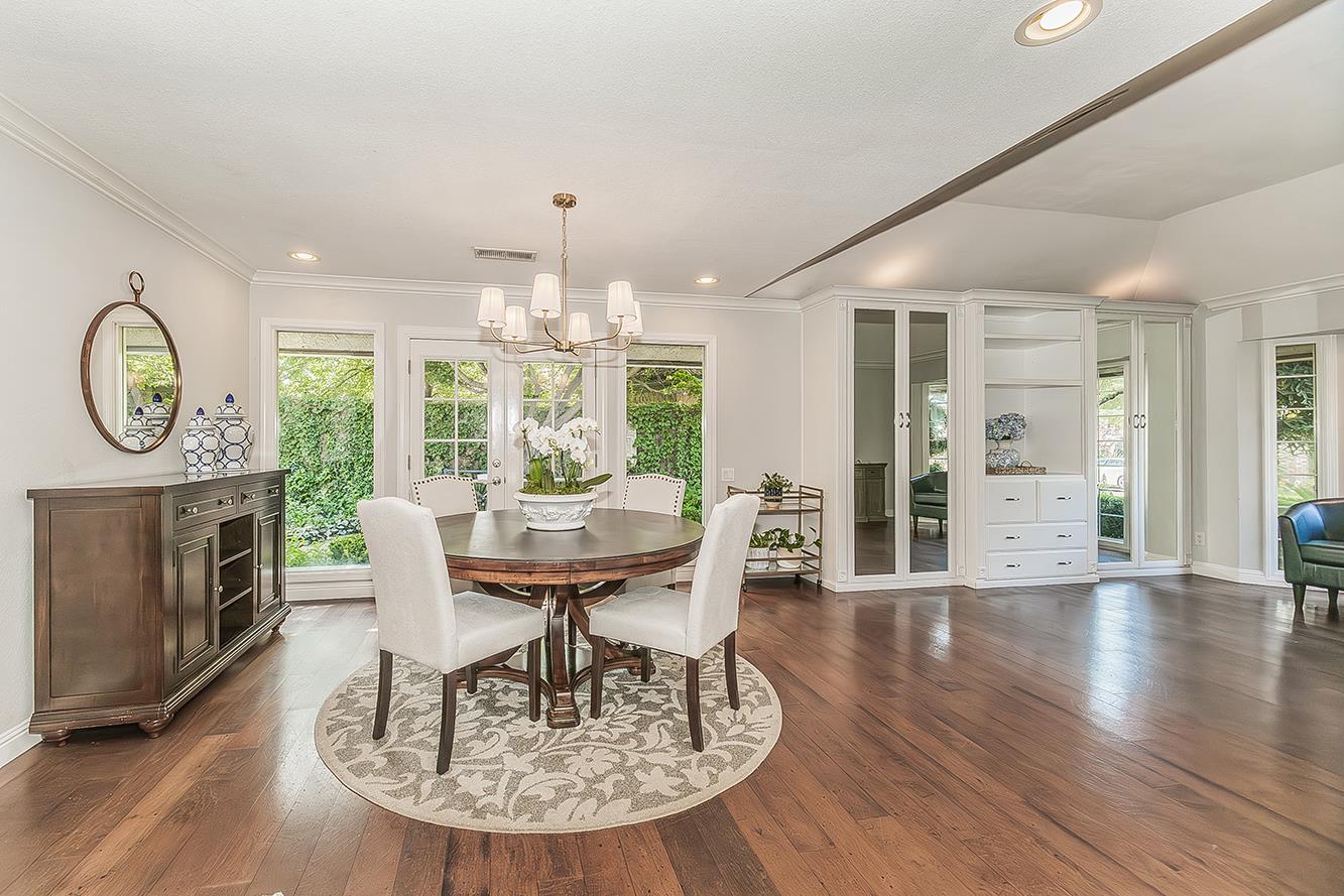 598 E Serena, Fresno, CA 93720