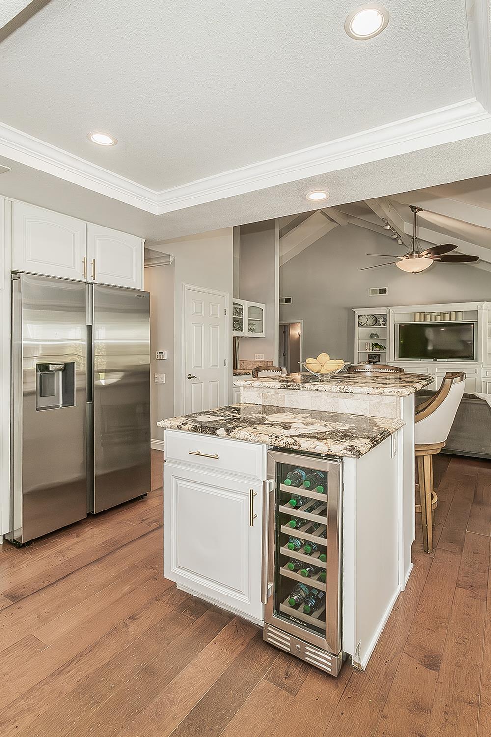 598 E Serena, Fresno, CA 93720