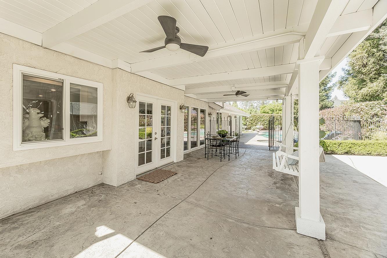 598 E Serena, Fresno, CA 93720