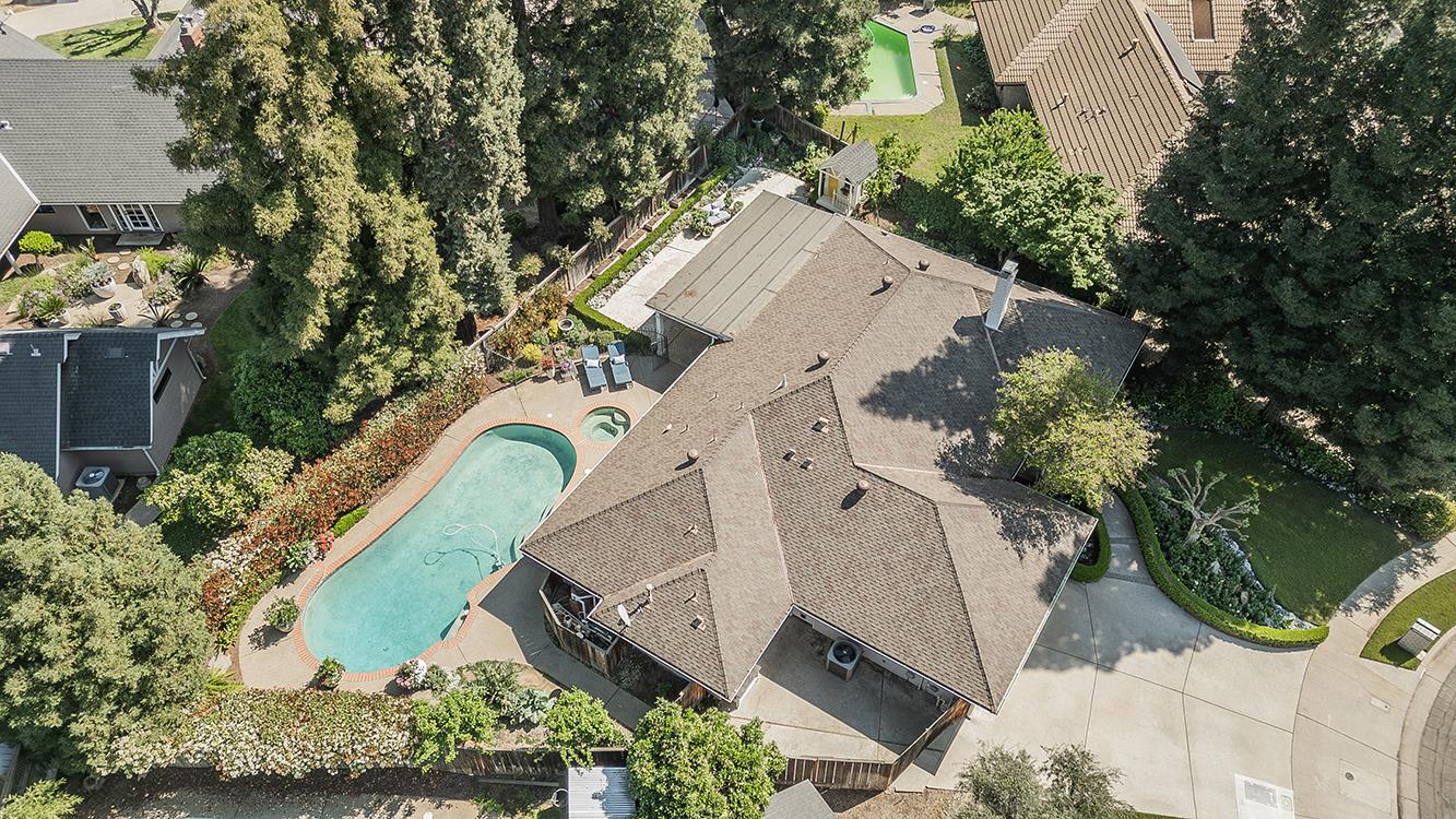 598 E Serena, Fresno, CA 93720