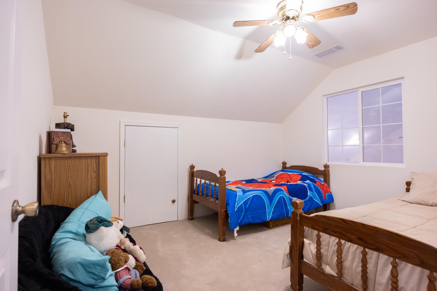 7501 Yosemite Park Way, Yosemite West, CA 95389