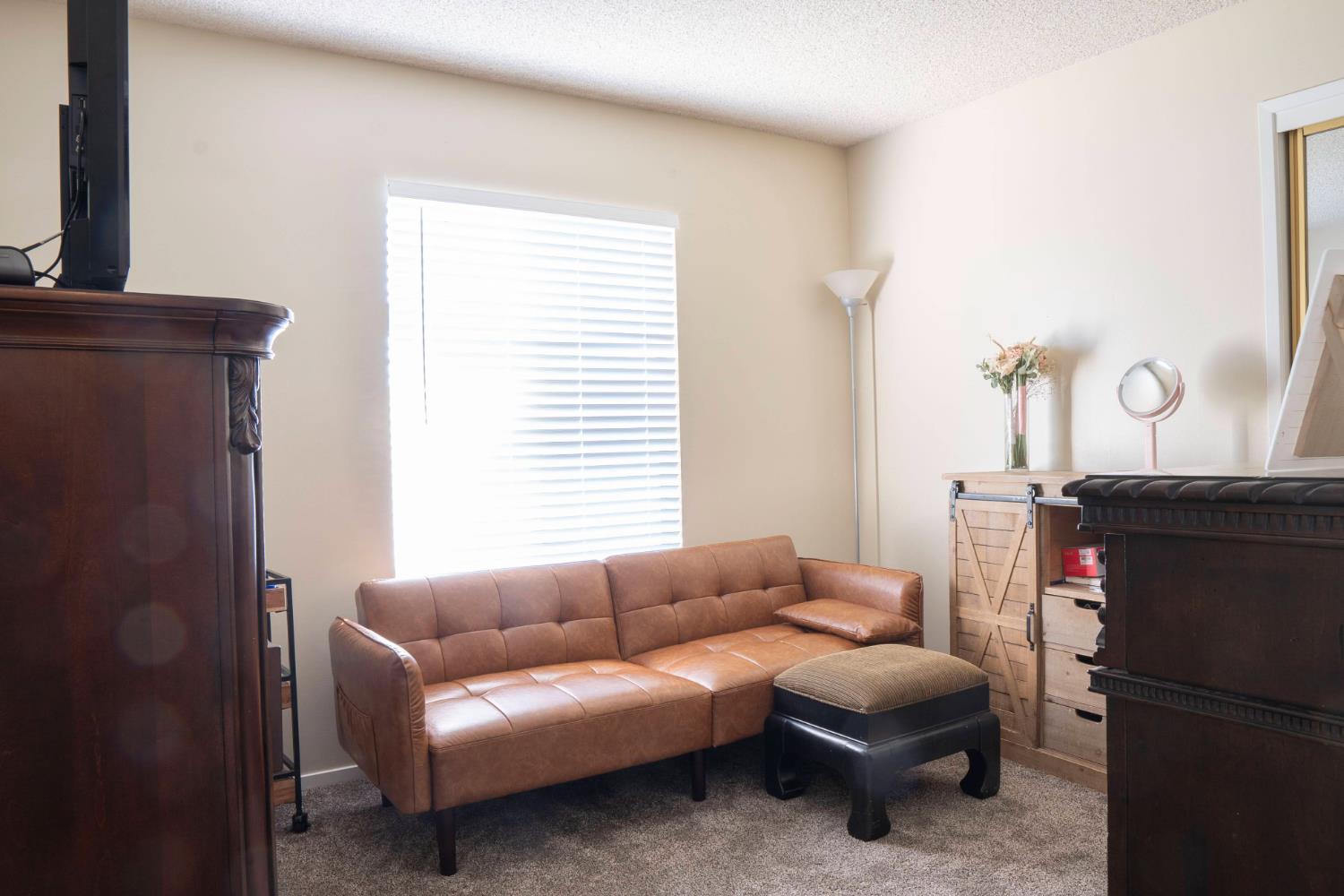 5310 W Sussex Way, Fresno, CA 93722