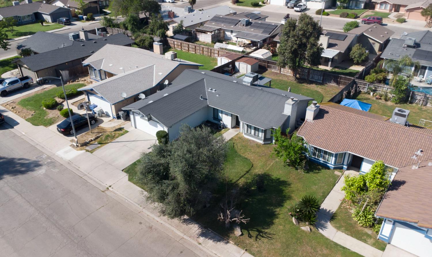 5310 W Sussex Way, Fresno, CA 93722