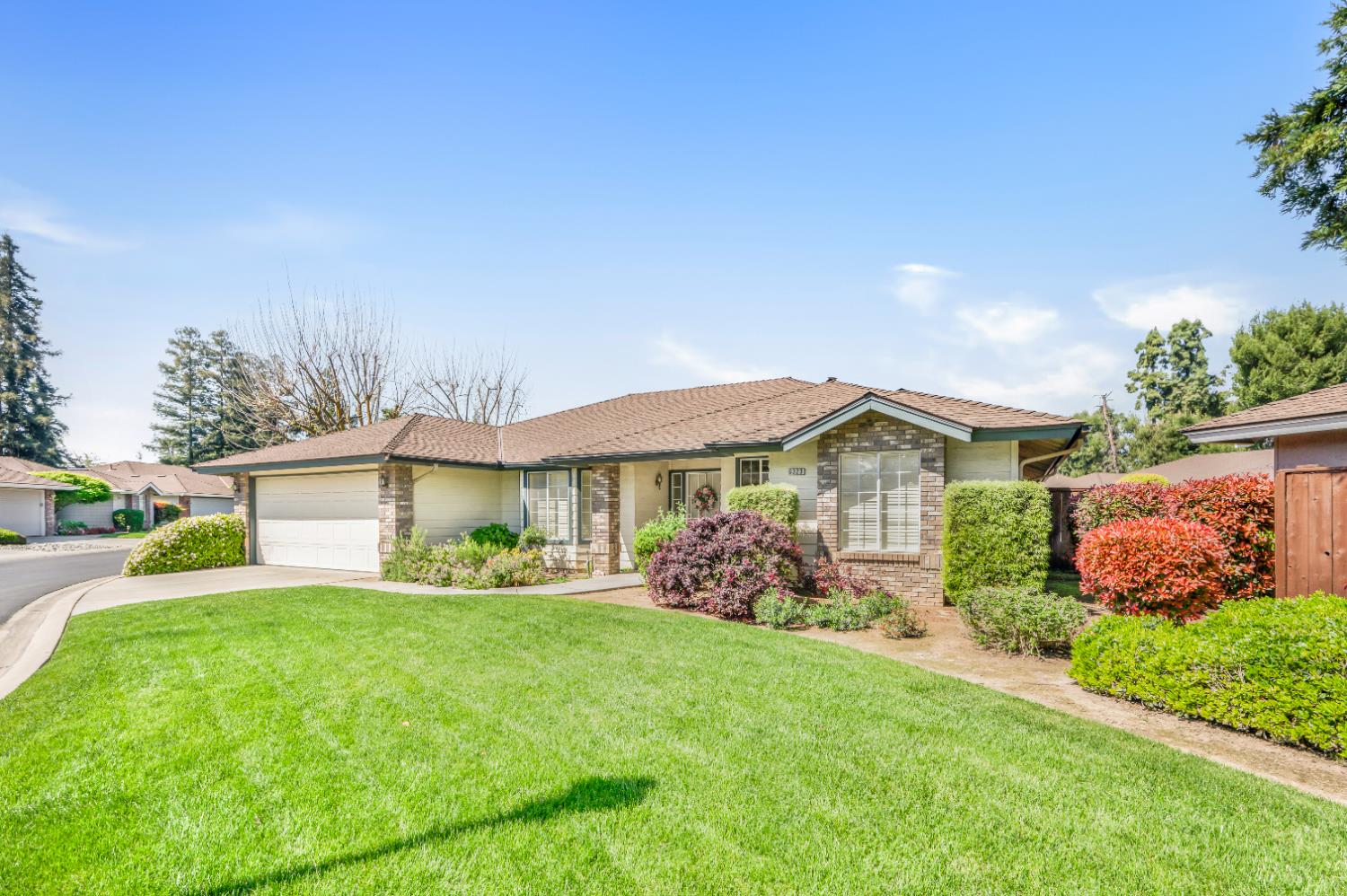 6323 N Marks Ave, Fresno, CA 93711