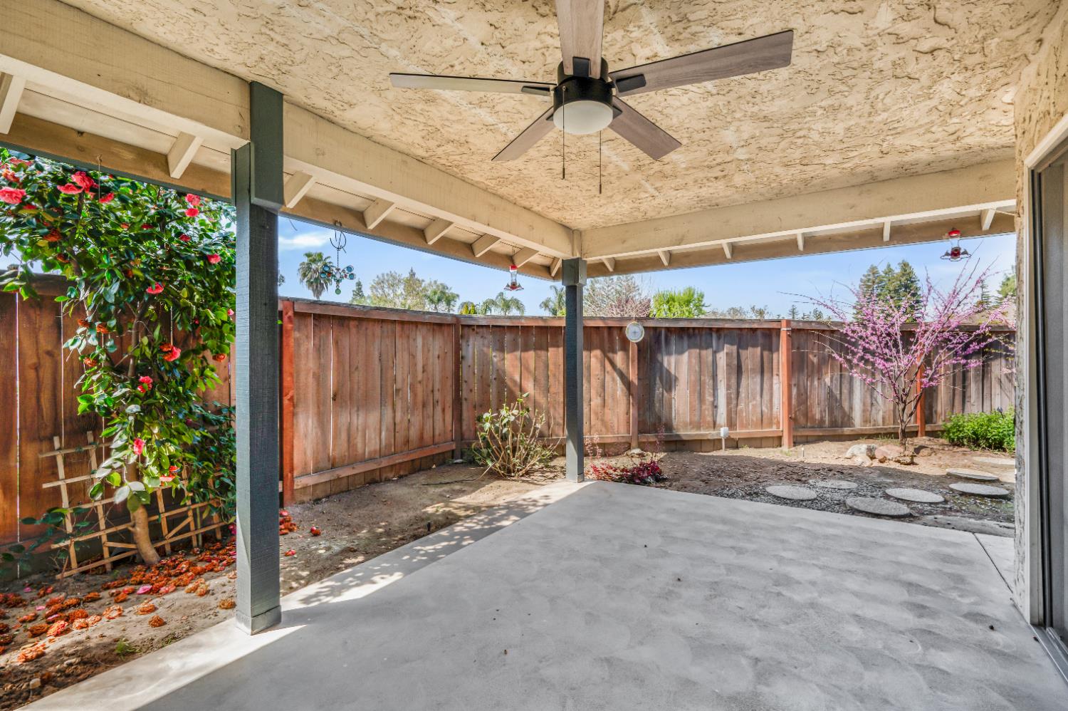 6323 N Marks Ave, Fresno, CA 93711