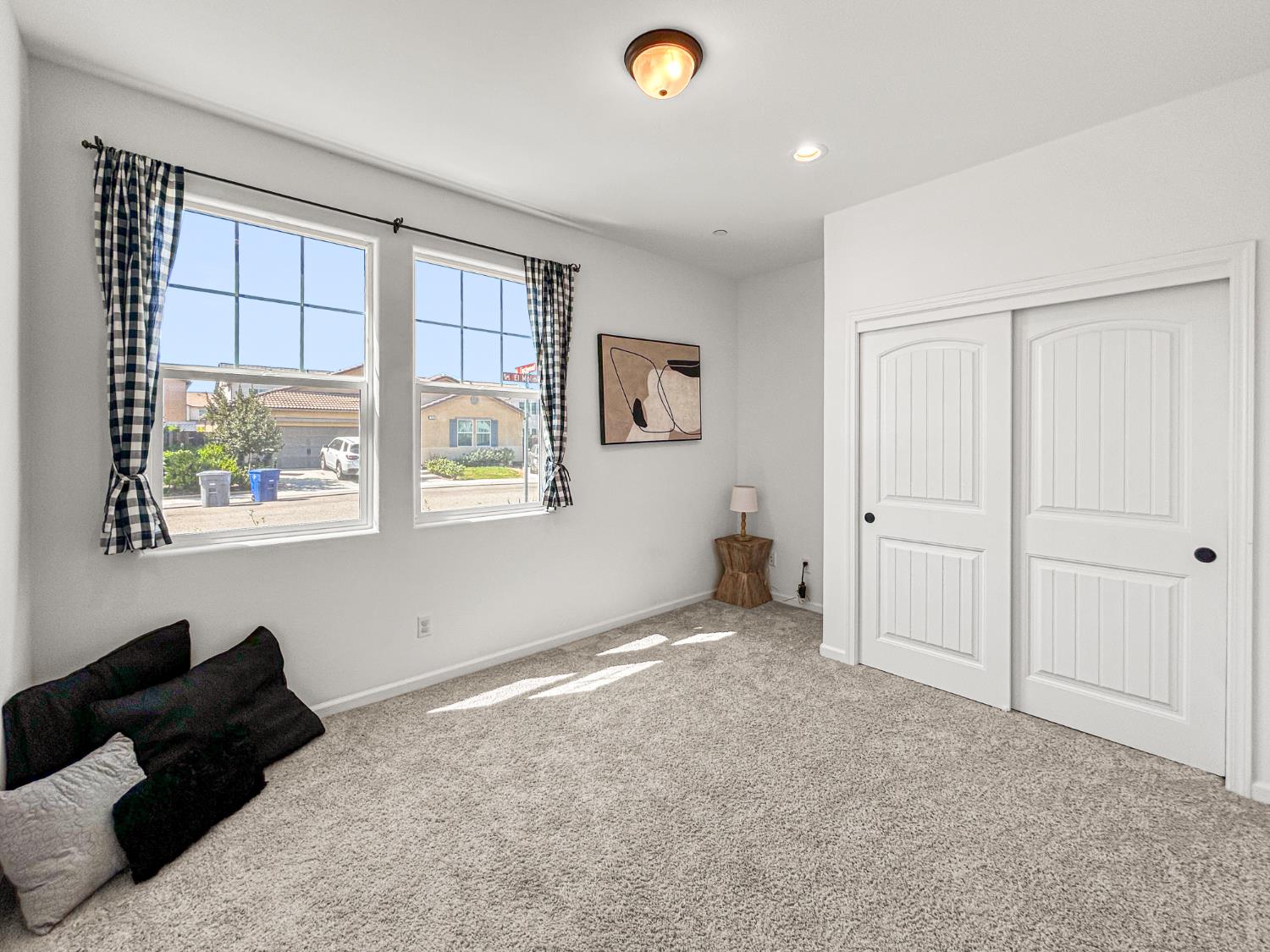 1009 El Molino Ave, Clovis, CA 93619