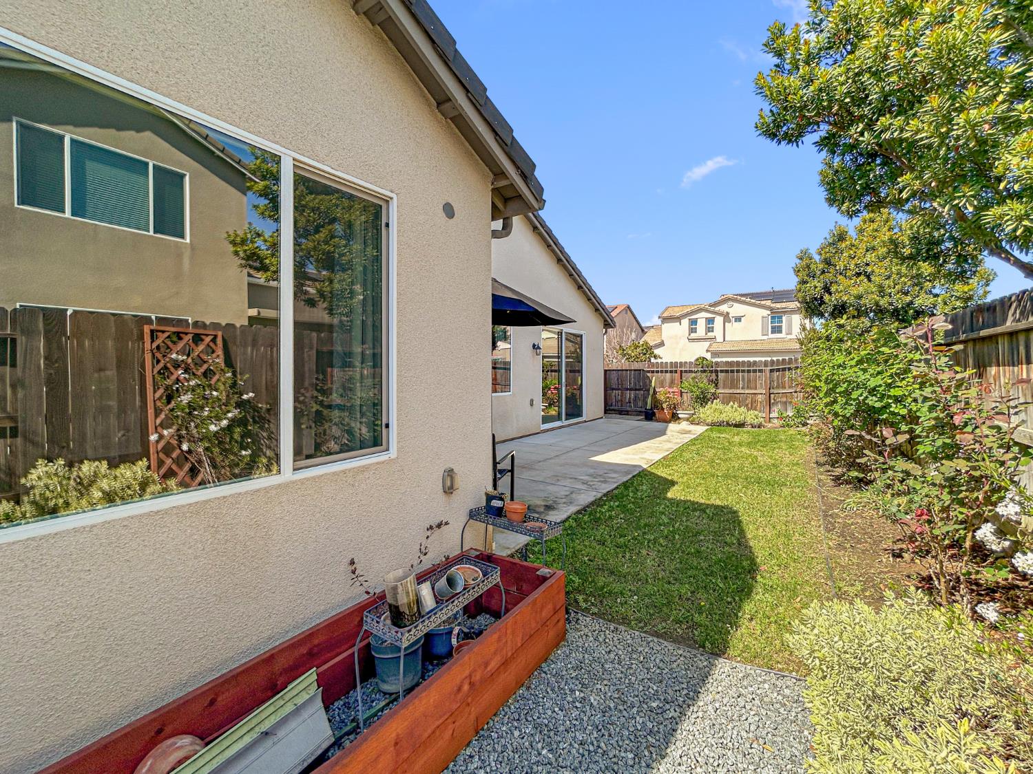 1009 El Molino Ave, Clovis, CA 93619