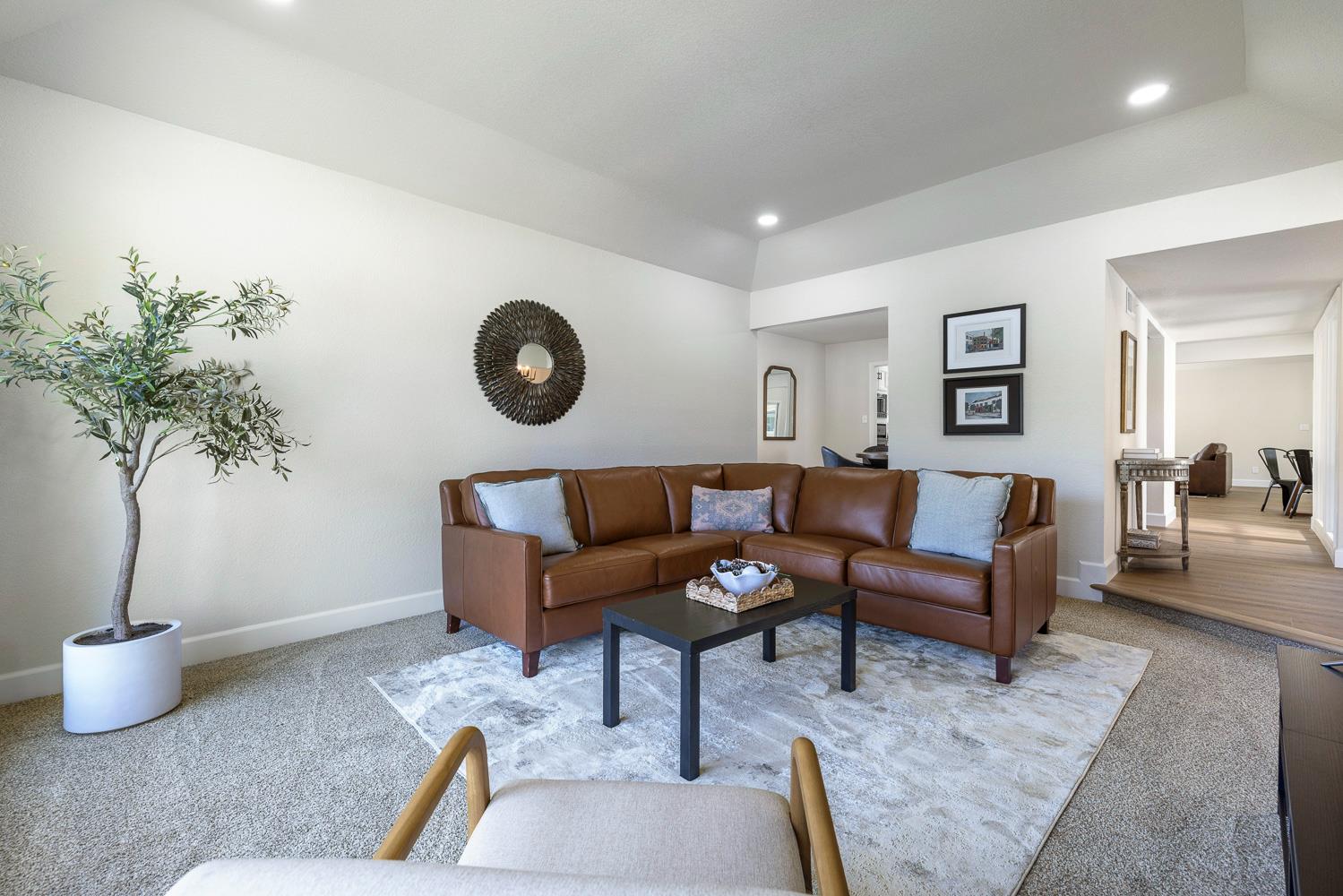 6459 N Tamera Ave, Fresno, CA 93711