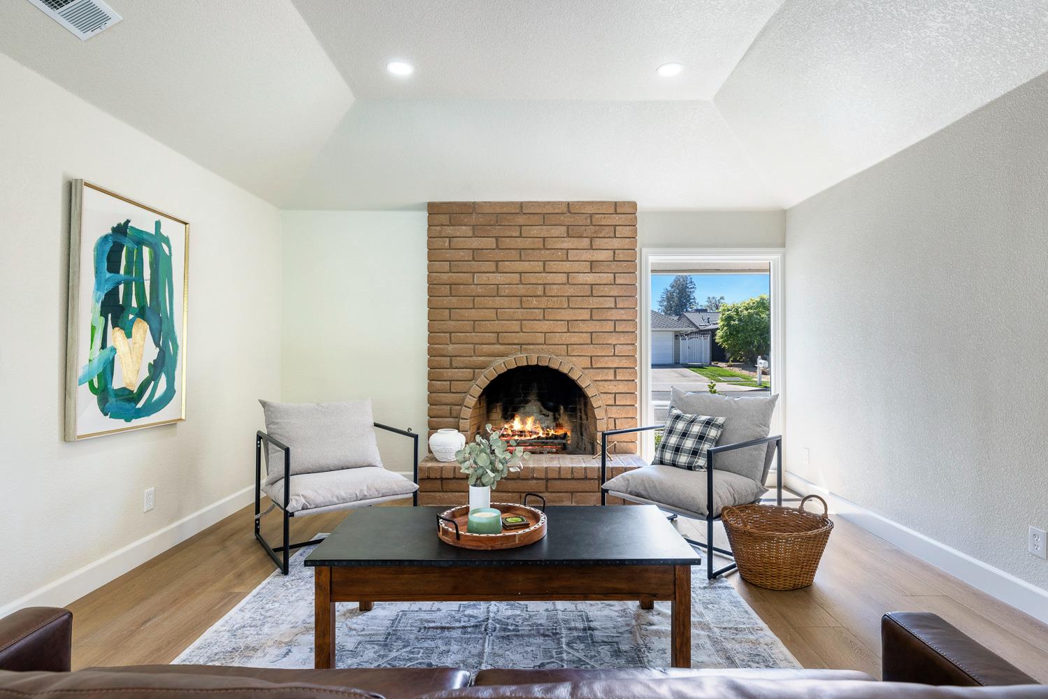 6459 N Tamera Ave, Fresno, CA 93711