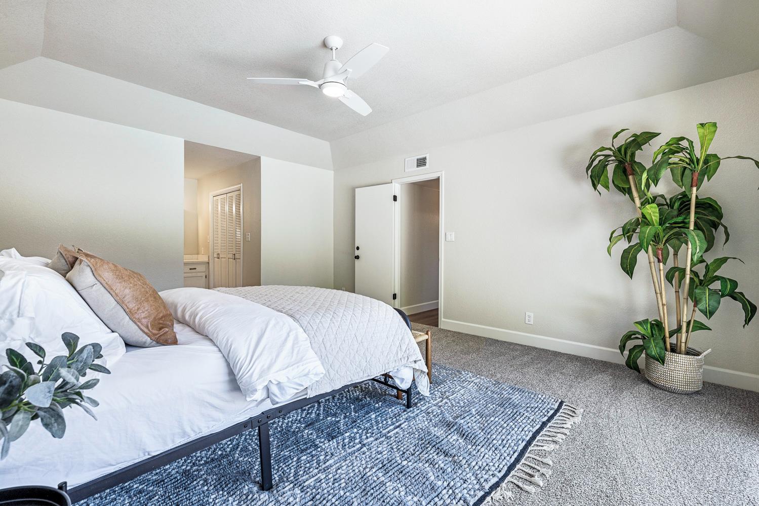 6459 N Tamera Ave, Fresno, CA 93711