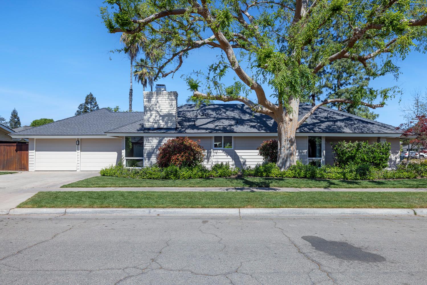 6459 N Tamera Ave, Fresno, CA 93711