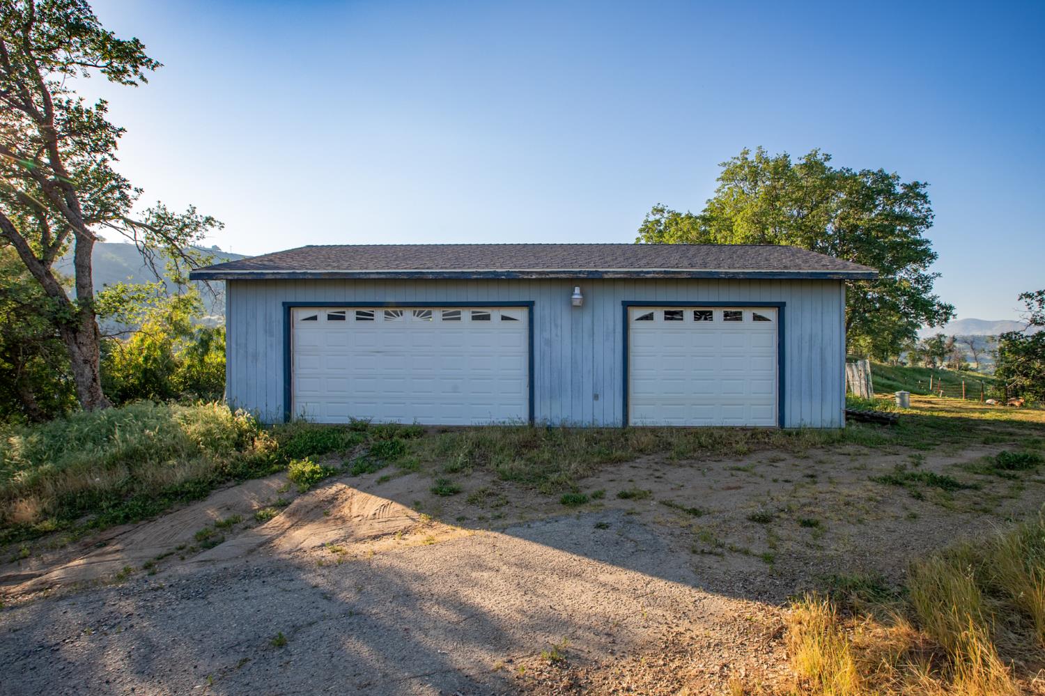 35032 George Smith Rd, Yokuts Valley, CA 93675