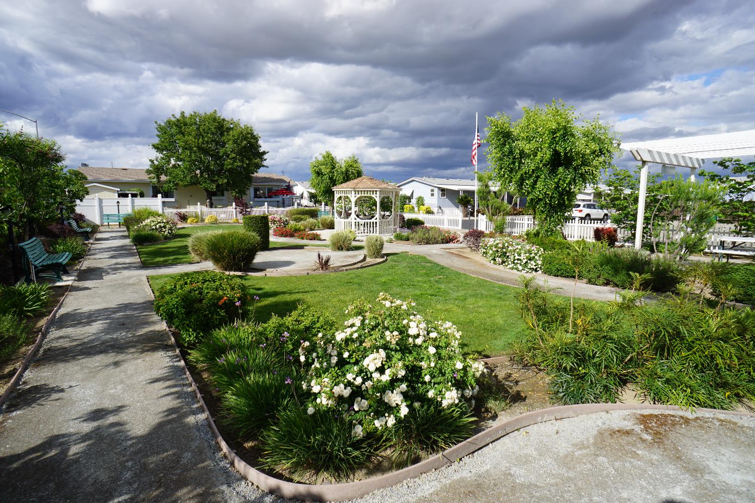 1551 6th Avenue Dr #38, Kingsburg, CA 93631