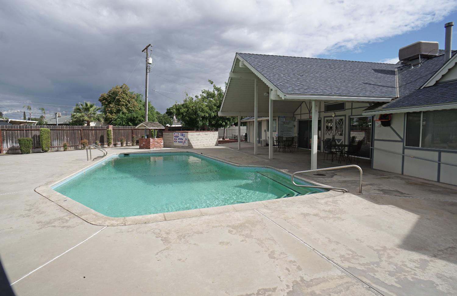 1551 6th Avenue Dr #38, Kingsburg, CA 93631