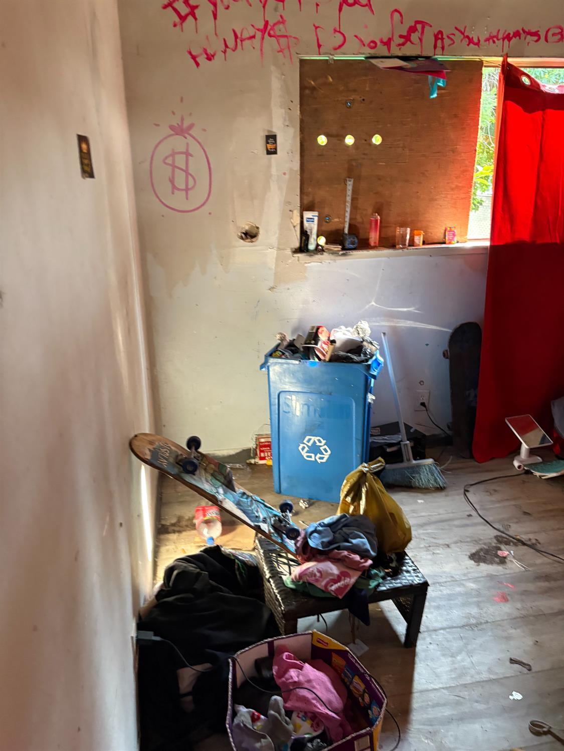 611 E Kearney Blvd, Fresno, CA 93706