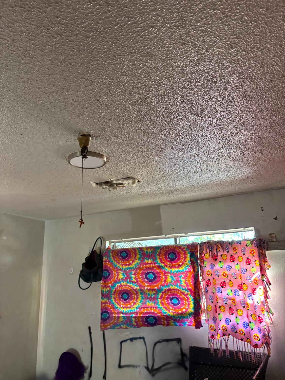 611 E Kearney Blvd, Fresno, CA 93706