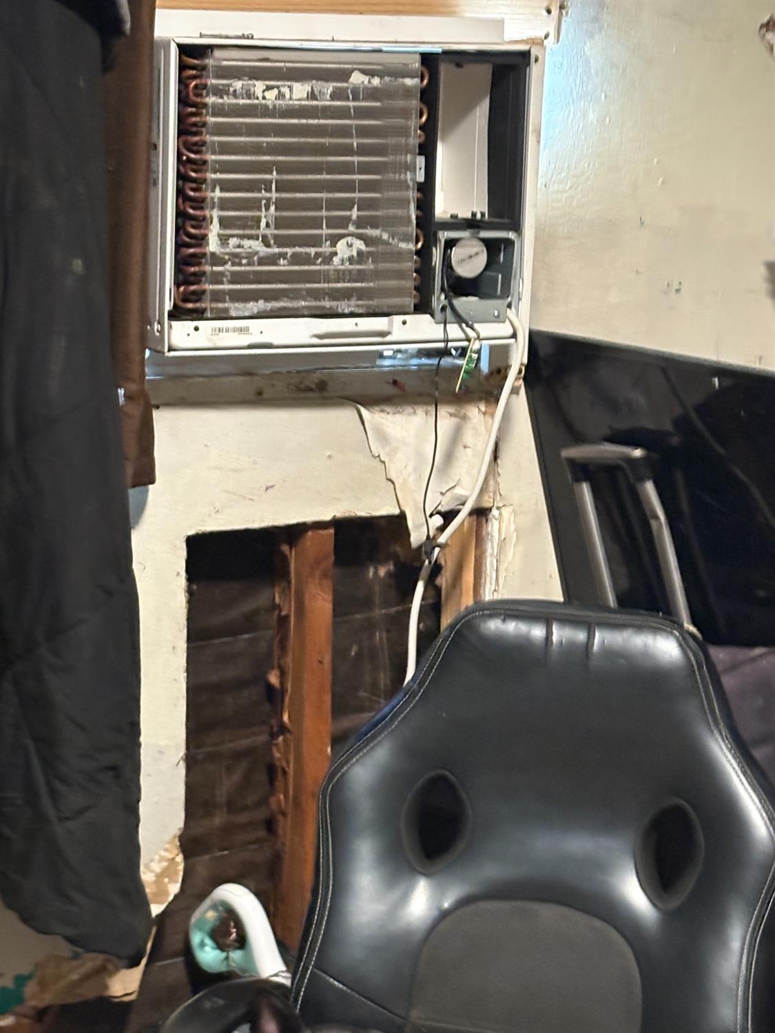 611 E Kearney Blvd, Fresno, CA 93706