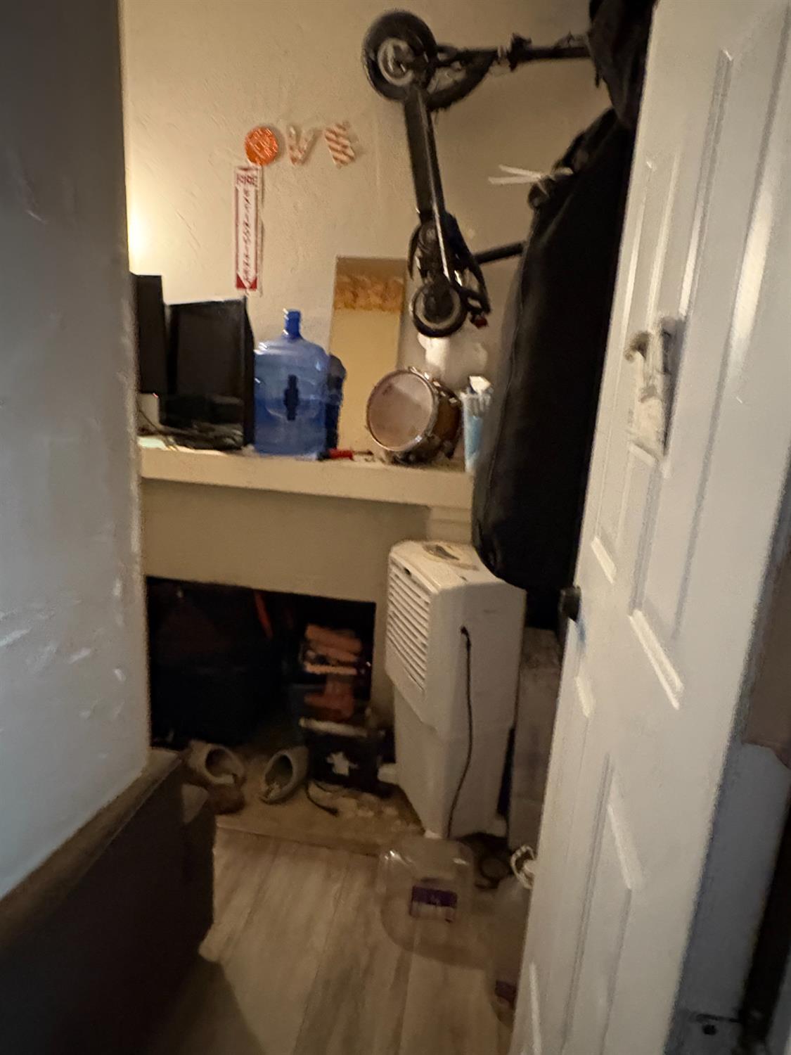 611 E Kearney Blvd, Fresno, CA 93706