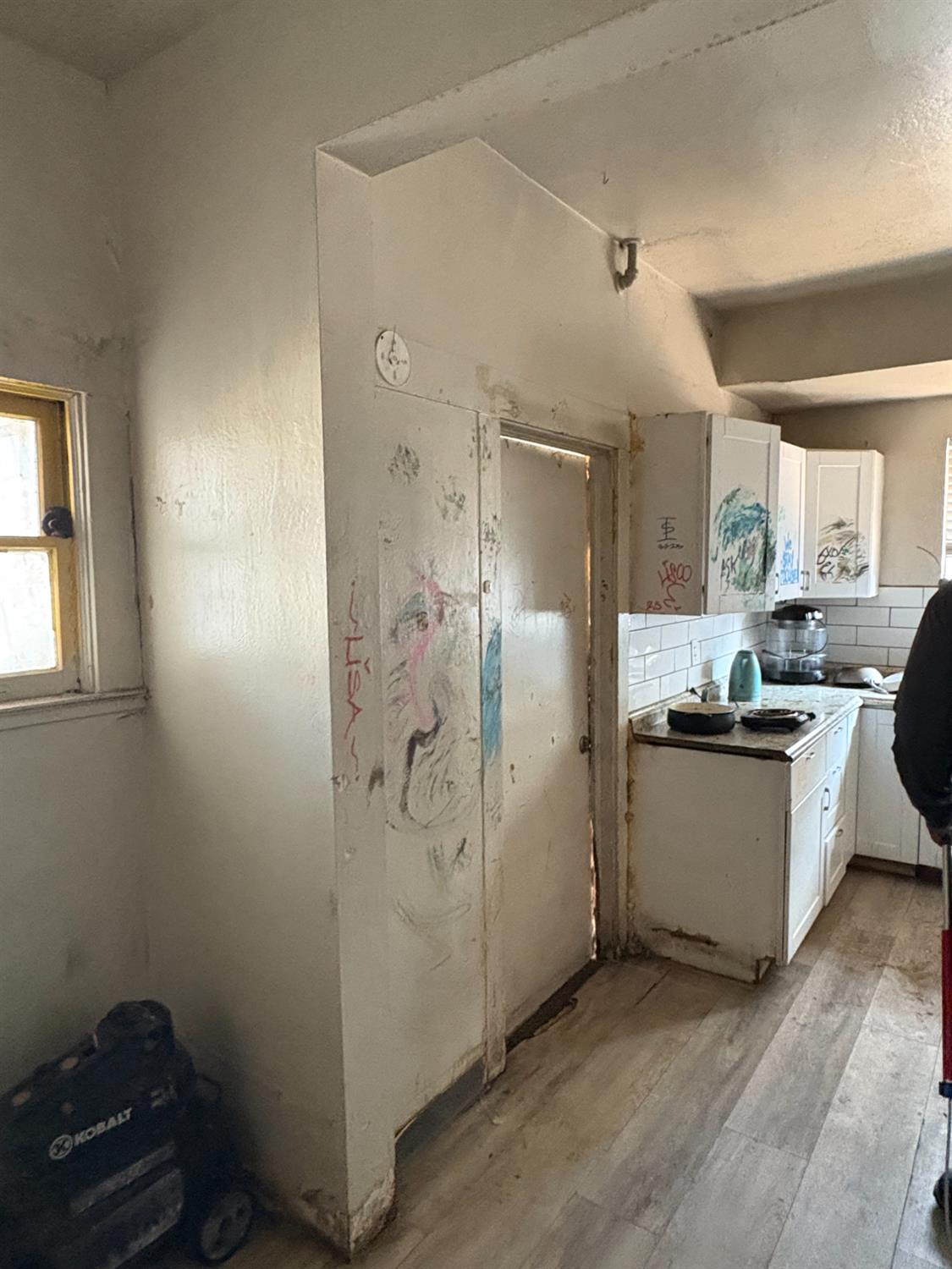 611 E Kearney Blvd, Fresno, CA 93706