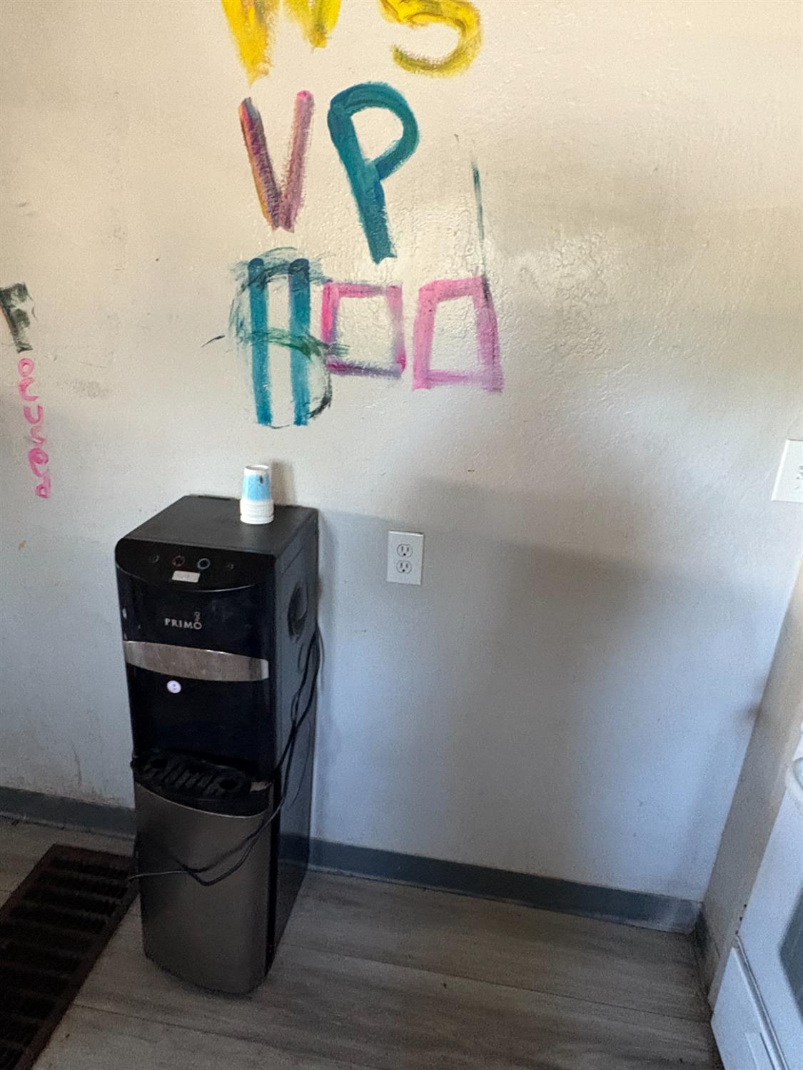 611 E Kearney Blvd, Fresno, CA 93706