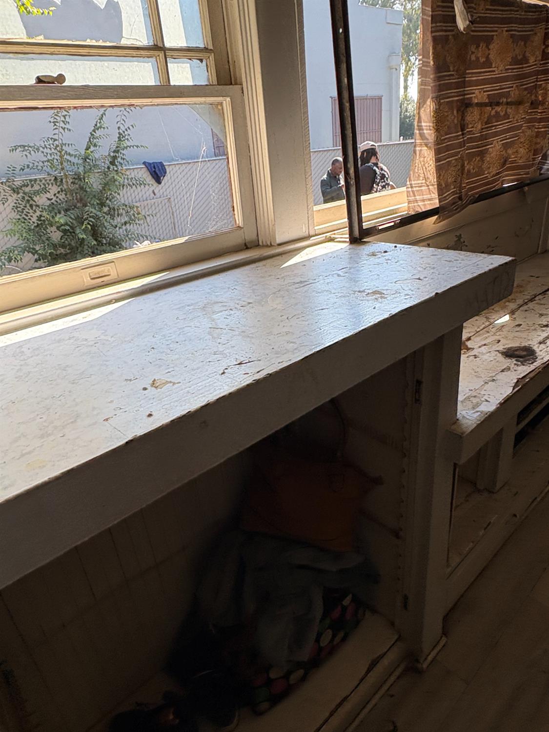 611 E Kearney Blvd, Fresno, CA 93706