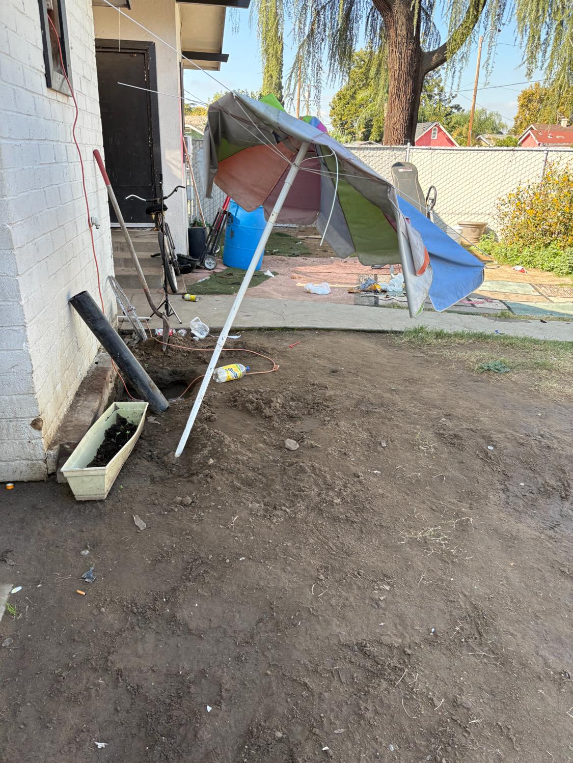 611 E Kearney Blvd, Fresno, CA 93706