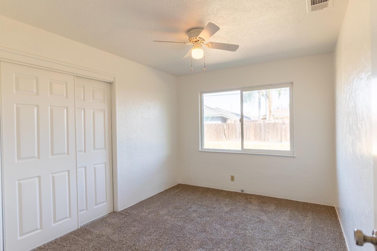 3605 E Cortland Ave, Fresno, CA 93726