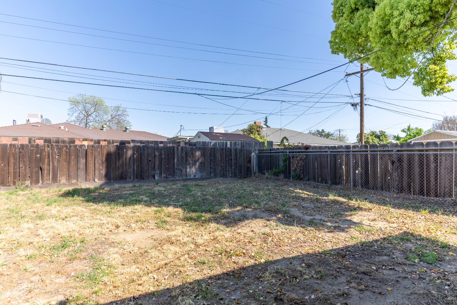 3605 E Cortland Ave, Fresno, CA 93726