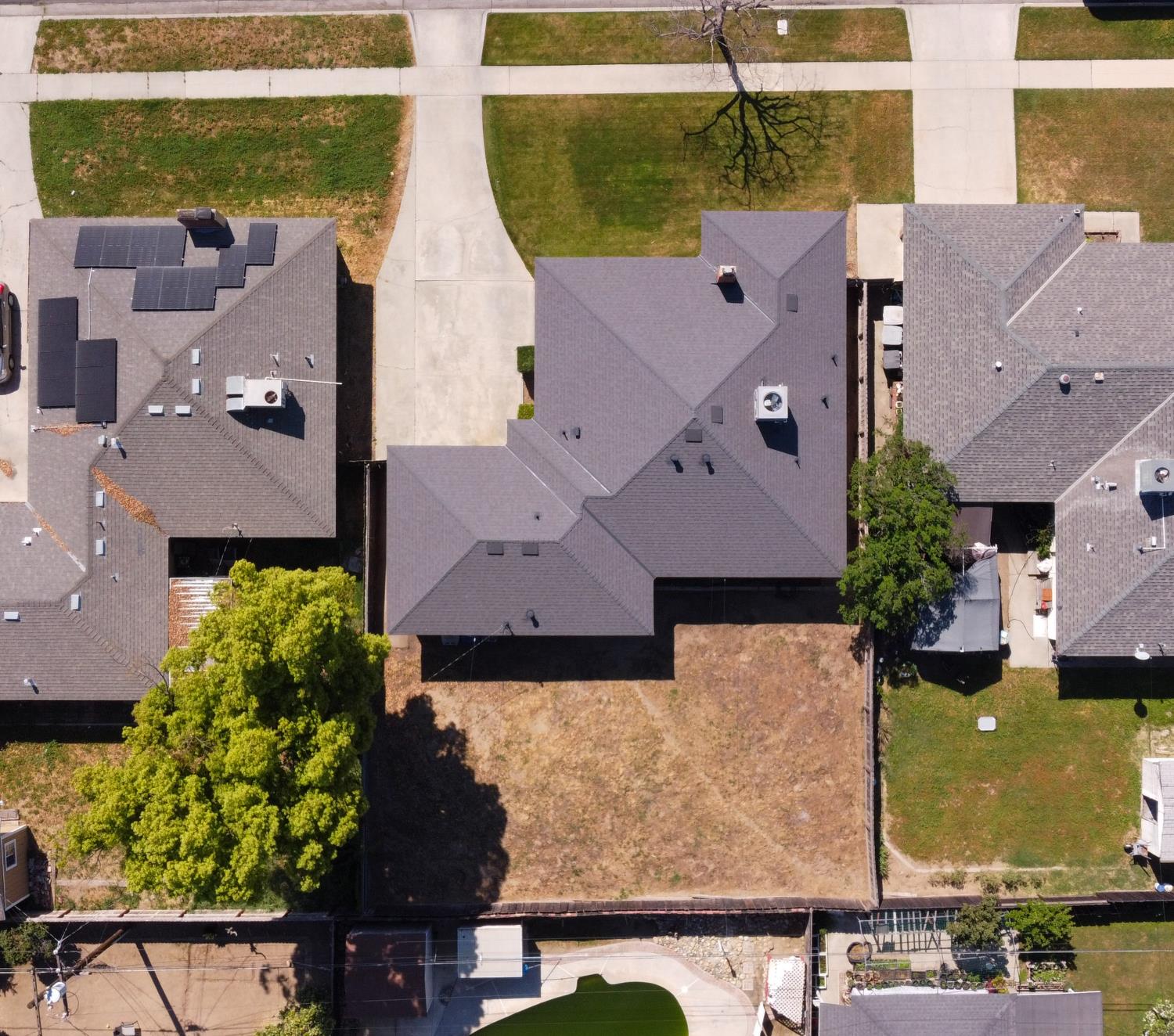 3605 E Cortland Ave, Fresno, CA 93726