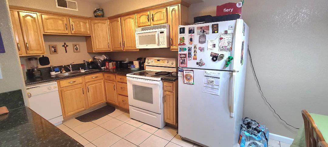 1715 W Clinton Ave #107, Fresno, CA 93705