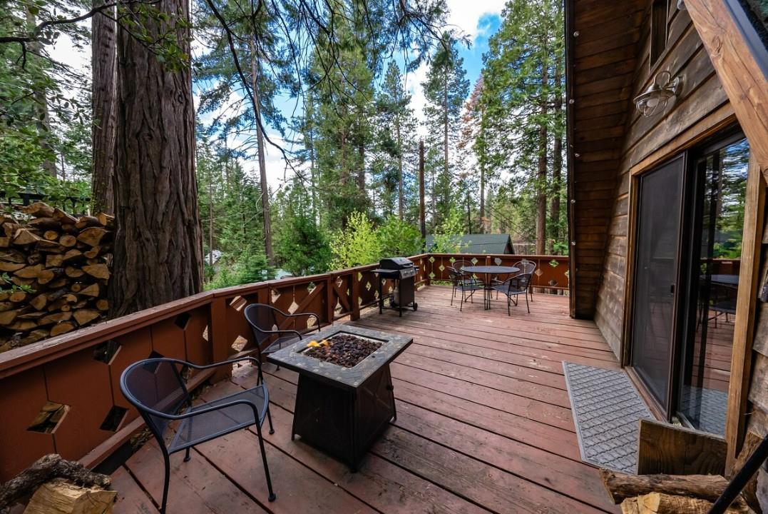 42101 Jeffrey Ln, Shaver Lake, CA 93664