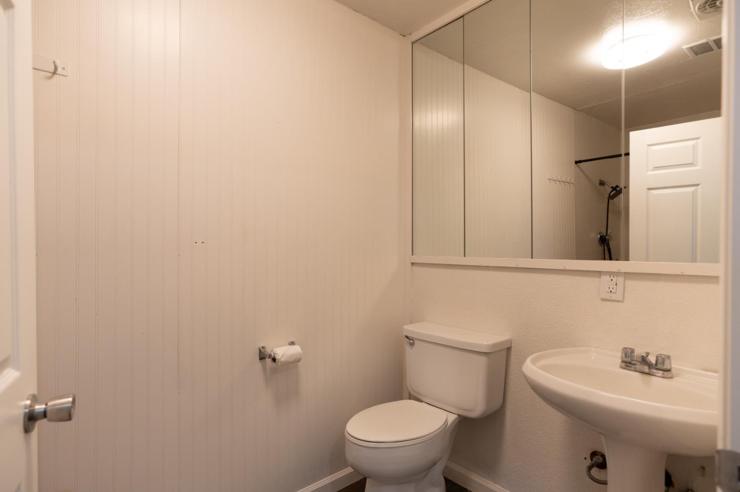 27 Emerald Dr, Merced, CA 95340