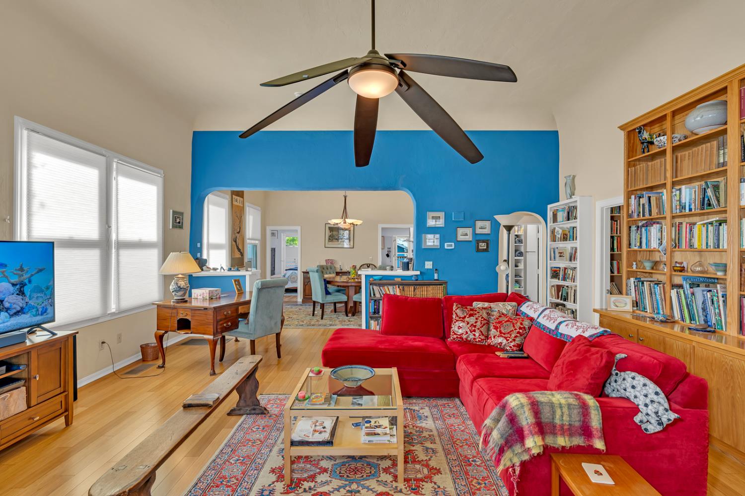 328 W 21st St, Merced, CA 95340