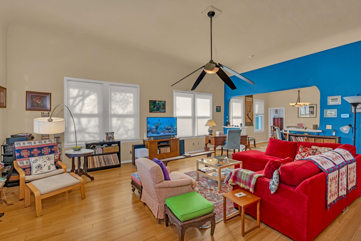 328 W 21st St, Merced, CA 95340