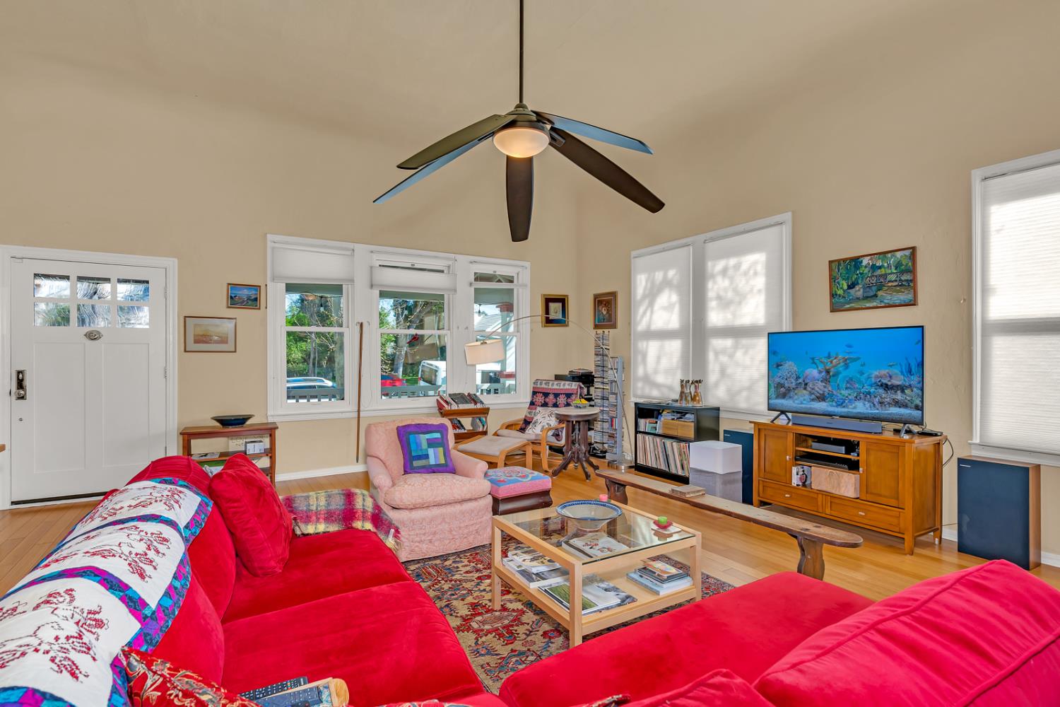 328 W 21st St, Merced, CA 95340