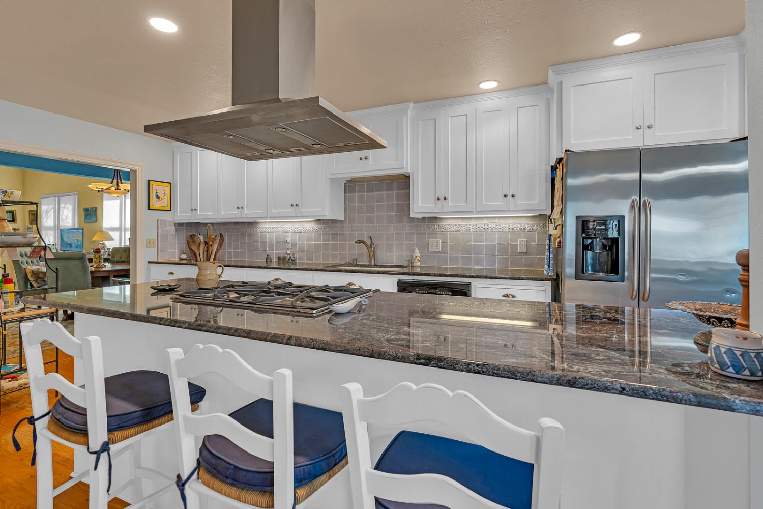 328 W 21st St, Merced, CA 95340