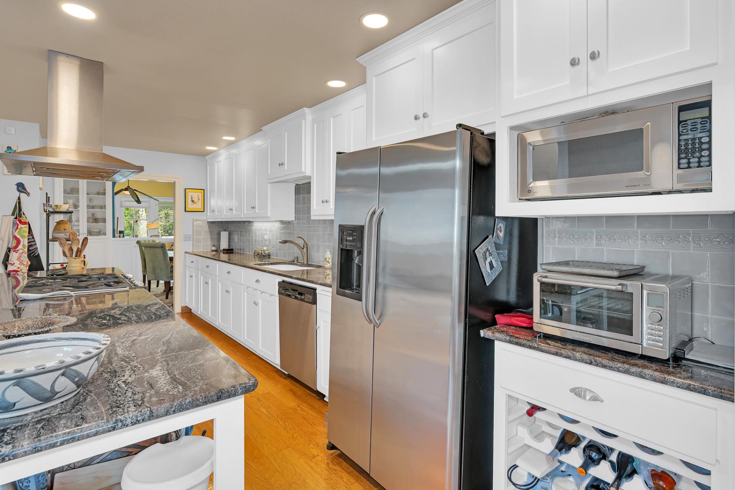 328 W 21st St, Merced, CA 95340