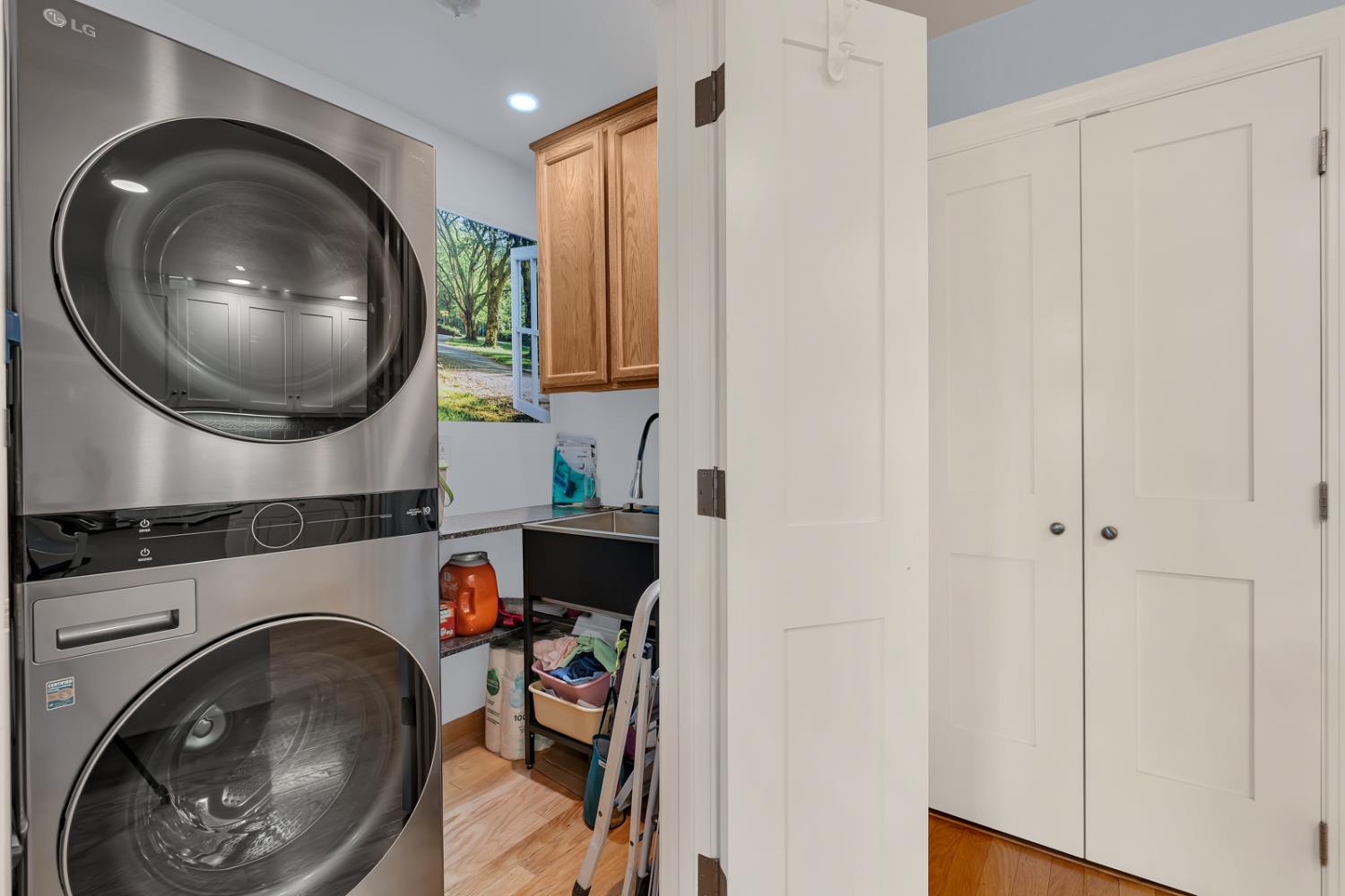 328 W 21st St, Merced, CA 95340